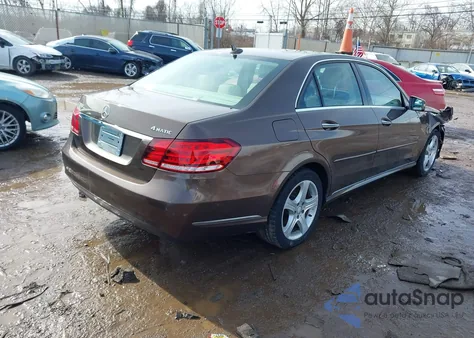 2014 Mercedes-Benz E 350 4Matic z USA, uszkodzony, nr VIN WDDHF8JB3EA985465